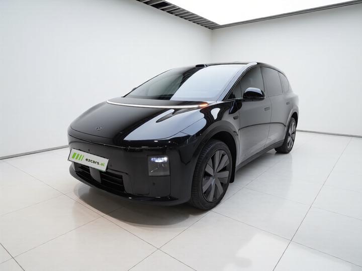 Li Auto i8 2025 Standard