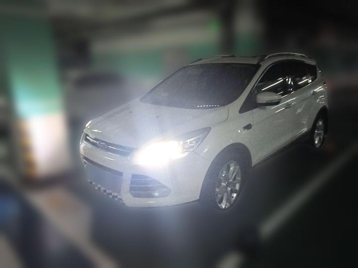 Kuga 2015 2.0L GTDi AWD Sport