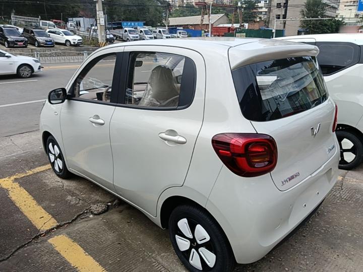 Hongguang MINIEV 2025 4th Gen 4-Door Advanced photo 4