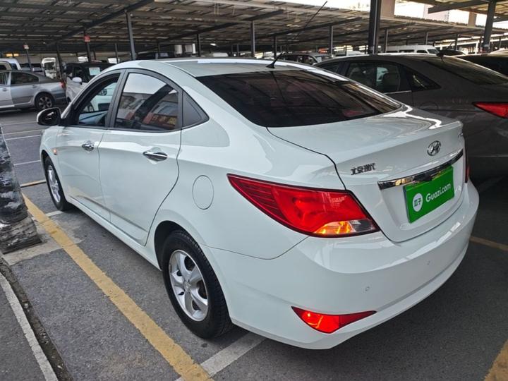 Verna 2014 1.4L AT Leading GLX photo 4