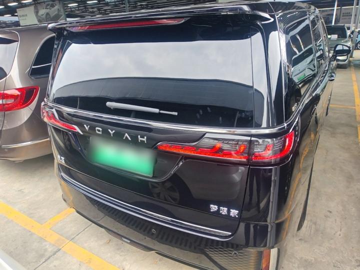 Voyah Dreamer 2024 PHEV Extended Range Flagship photo 5