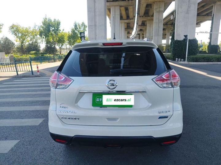 X-Trail 2014 2.5L CVT Luxury 4WD photo 5
