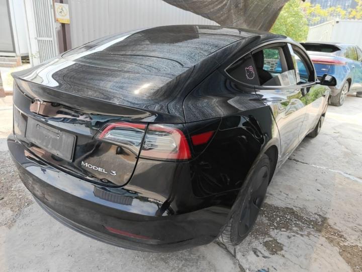 Model 3 2022 RWD photo 4