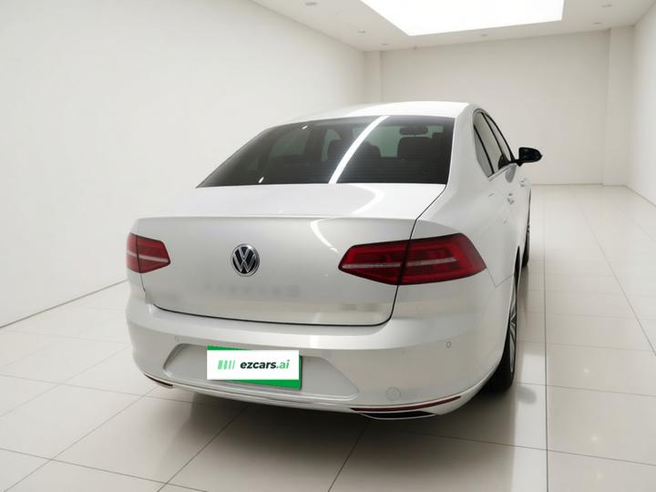 Magotan 2018 330TSI DSG Leading photo 3