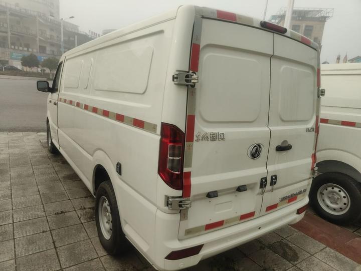 Yufeng EM27 2024 EM27L Power 41.86kWh photo 4