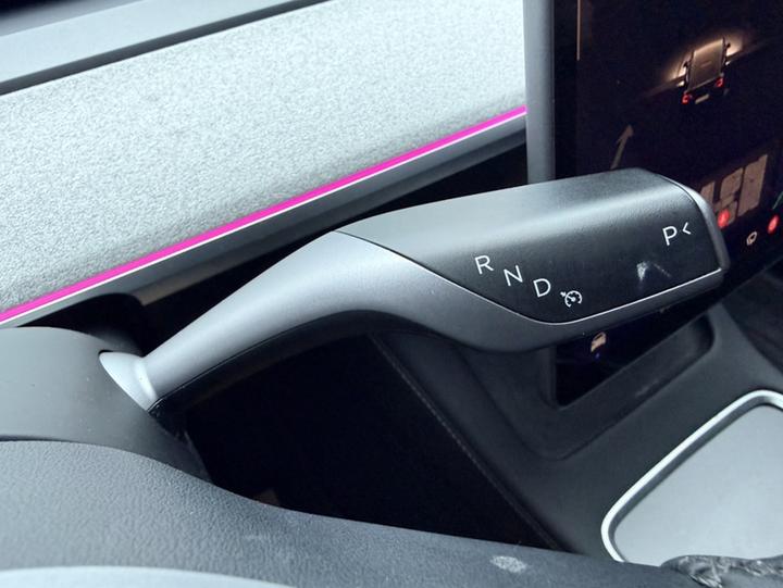 Model Y 2023 RWD photo 5