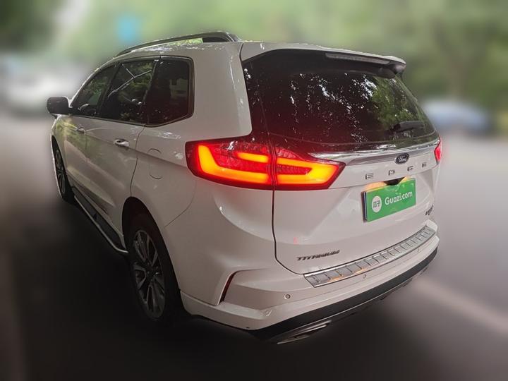 Edge 2021 Facelift PLUS EcoBoost 245 RWD 7-Seater photo 4