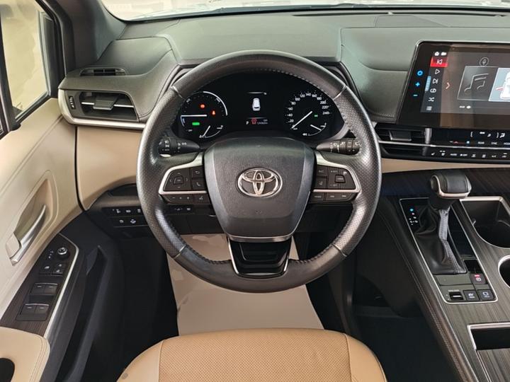 Sienna 2021 2.5L Hybrid Premium photo 6