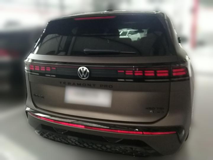 2025 Teramont Pro 450TSI AWD photo 3