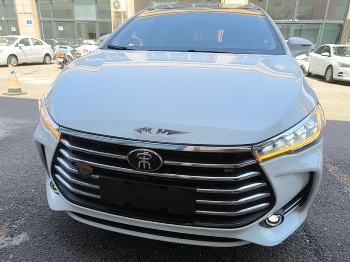 Song MAX 2017 1.5T AT Connected Elite 7-Seater photo 2