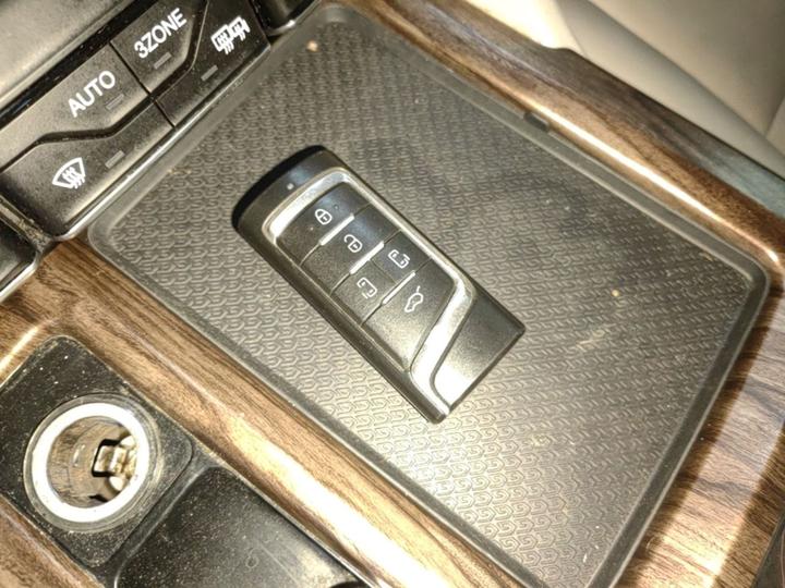 GAC Trumpchi M8 2018 320T Premium photo 8