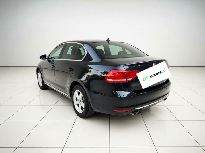Lavida 2015 1.6L MT photo 4