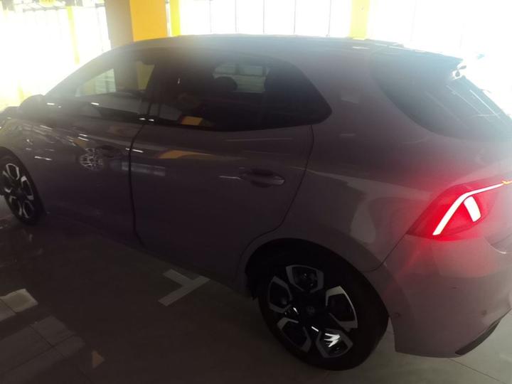 MG4 EV 2026 photo 4