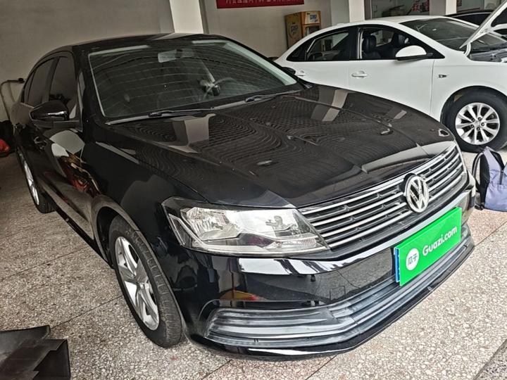 Lavida 2017 1.6L AT photo 3