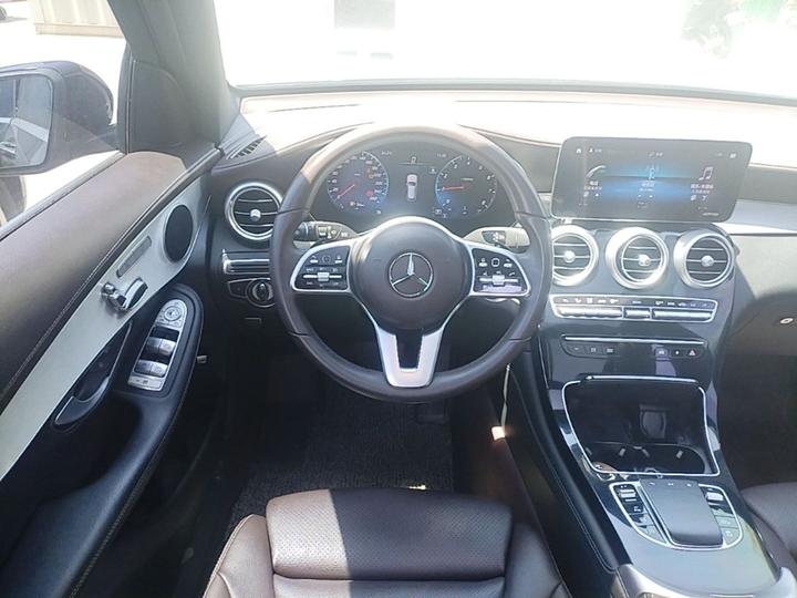 GLC 2022 GLC 260 L 4MATIC Dynamic photo 6