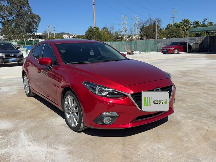 3 Axela 2016 Hatchback 2.0L AT Flagship photo 3