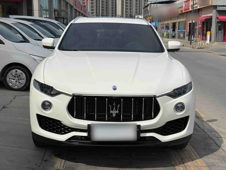 Levante 2018 3.0T Classic photo 2