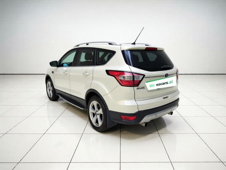 Kuga 2017 EcoBoost 245 AWD photo 4