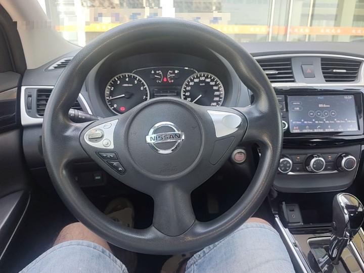 Sylphy 2018 1.6XV CVT Exclusive photo 6