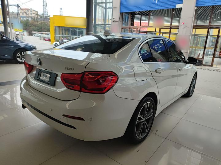 1 Series 2018 Facelift 118i Sport photo 3
