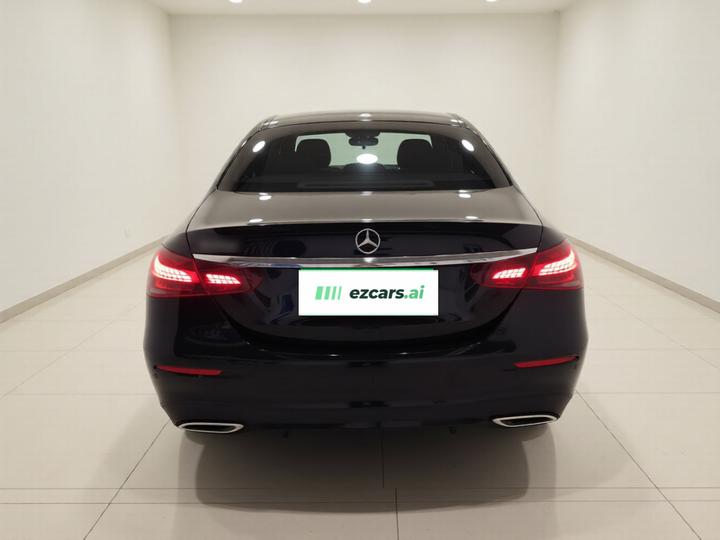 E-Class Imported 2022 E 260 Fashion Sport photo 5