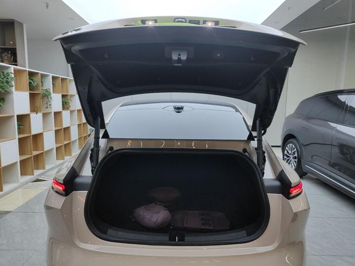 ET5 2022 75kWh photo 8
