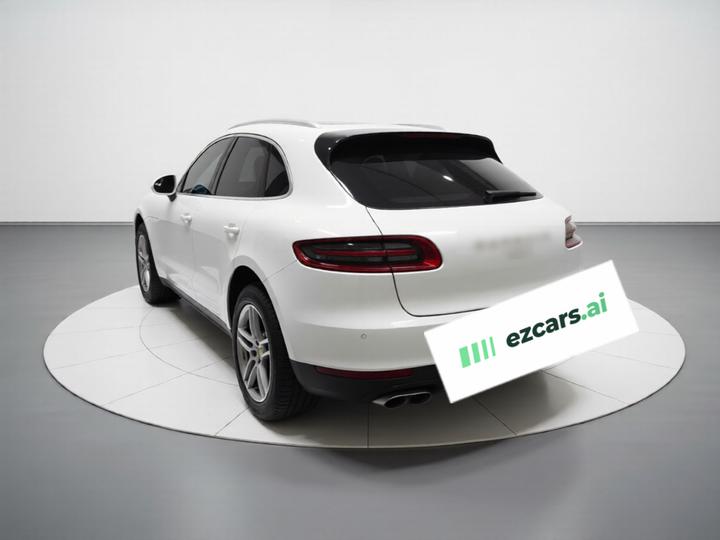 2016 Macan 2.0T photo 4