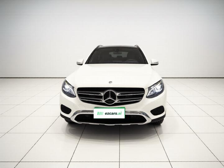 GLC 2017 GLC 200 4MATIC photo 2