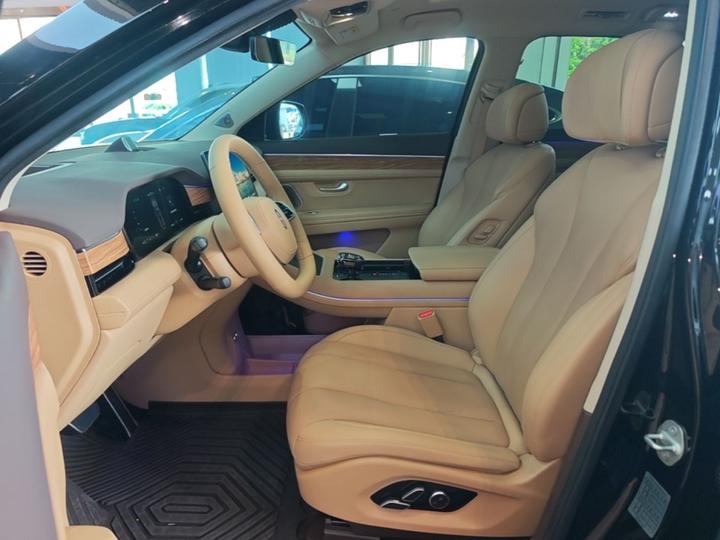 HIMA AITO M7 2024 1.5T ADAS AWD Max 5-Seater photo 6