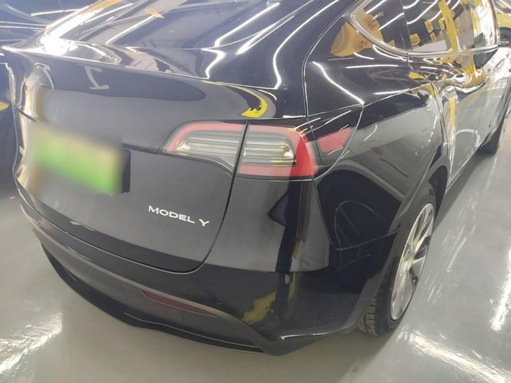 Model Y 2022 Facelift RWD photo 6