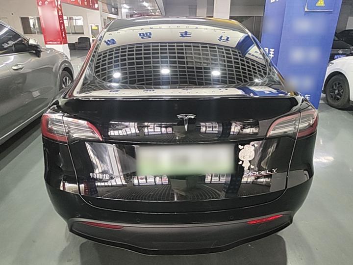 Model Y 2022 Facelift RWD photo 3