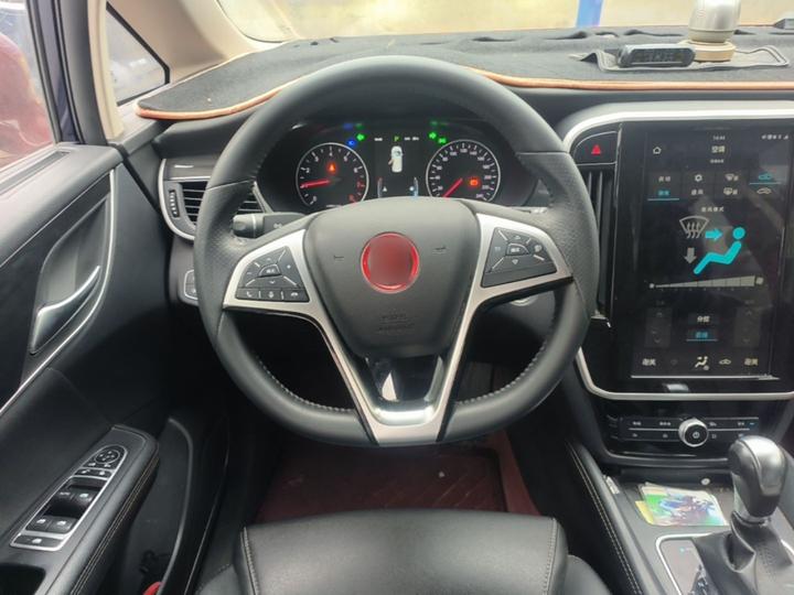 Song MAX 2017 1.5T AT Connected Luxury 7-Seater photo 6