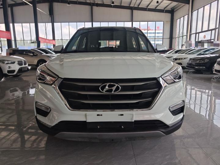 ix25 2017 1.6L AT Smart photo 2
