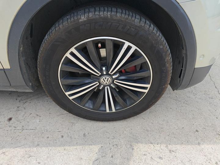 Tiguan L 2018 330TSI AT RWD Flagship photo 8