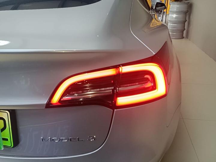 Model 3 2020 Standard Range RWD Upgraded photo 7