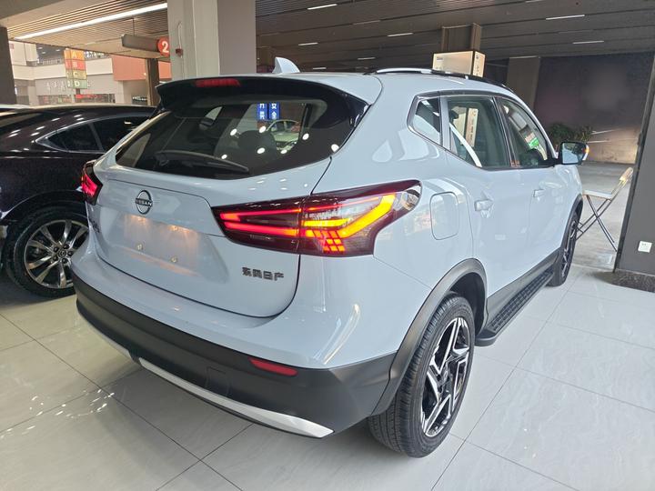 Qashqai 2025 2.0L CVT XV+ Leading photo 4