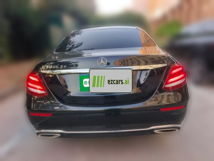 E-Class 2017 E 300 L Luxury photo 5