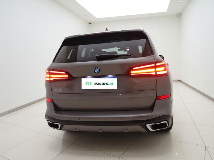 X5 2022 Facelift xDrive 30Li Exclusive M Sport Package photo 5