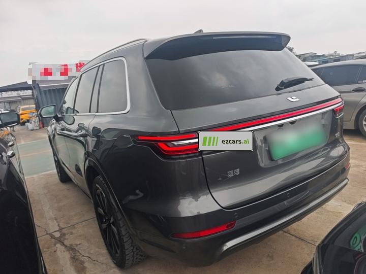 Li Auto ONE 2020 EREV 6-Seater photo 4