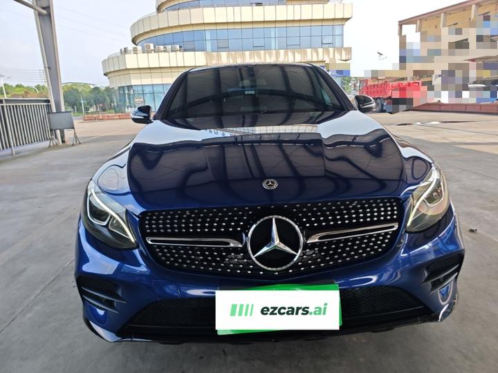 GLC Coupe 2017 GLC 200 4MATIC Coupe SUV photo 2