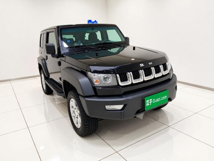 BJ40 2016 2.0T MT AWD Premium photo 3