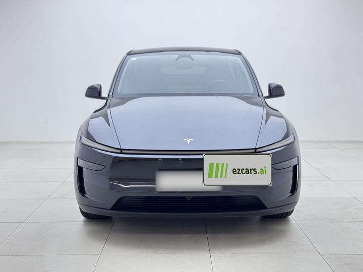 Model Y 2025 RWD photo 2