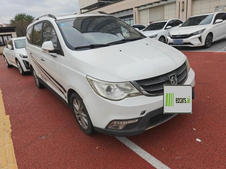 730 2015 1.8L MT Luxury ESP 7-Seater photo 3