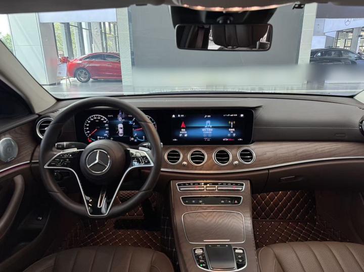 E-Class 2021 E 300 L Premium photo 8
