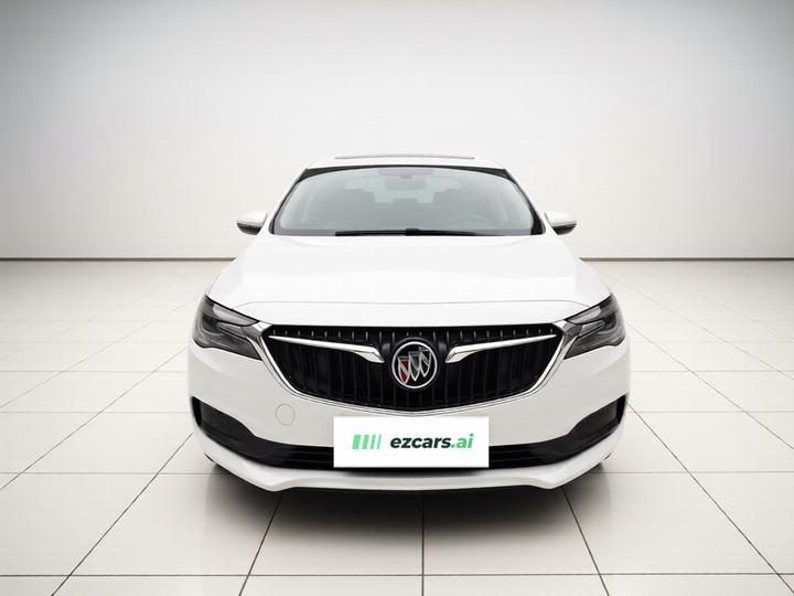 GL6 2018 18T 5-Seater Elite photo 2