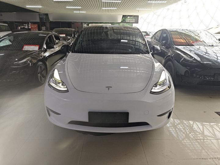 Model Y 2022 Long Range AWD photo 2