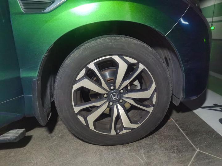 UR-V 2017 240TURBO RWD Luxury China V photo 8