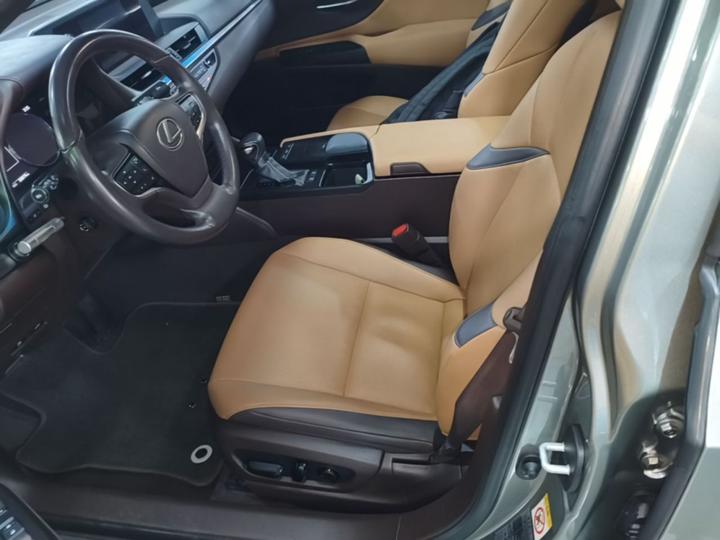 ES 2018 200 Excellence China V photo 6