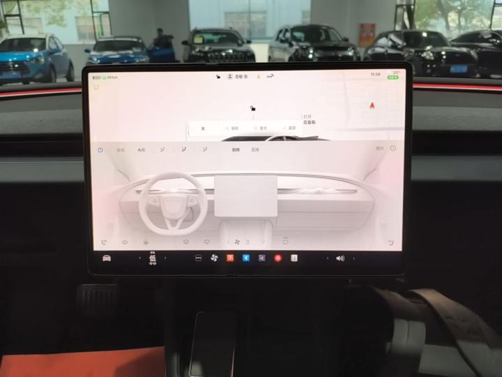 Model 3 2023 RWD photo 8