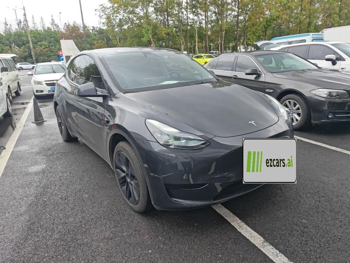 Model Y 2024 RWD photo 5